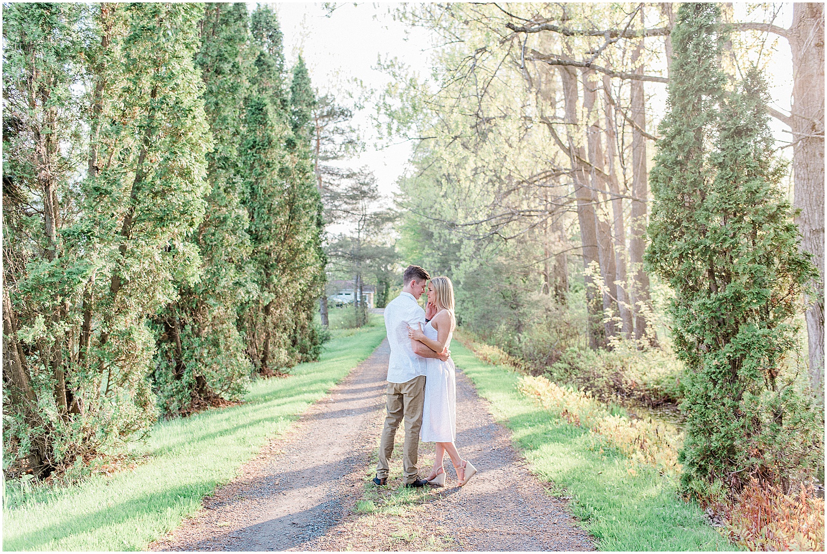 Ottawa engagement session, forest and country - light and airy photographer - photography by emma