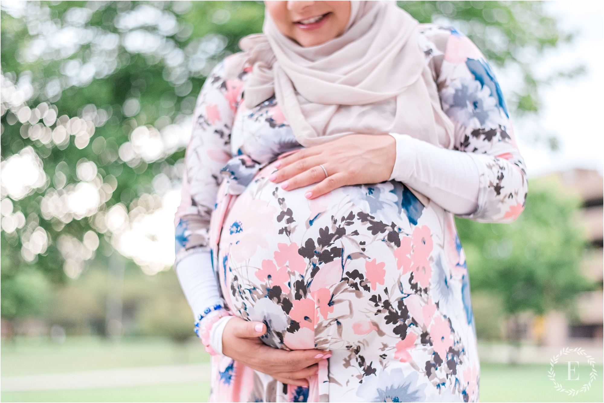 0121 Amanda Saab Lifestyle Home Maternity + University of Michigan Campus_PhotosbyEmmaH_WEB.jpg